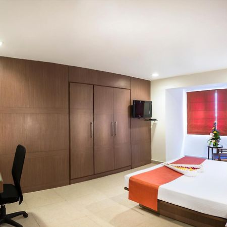 The Lotus Apartment Hotel, Venkatraman Street Madrás Exterior foto