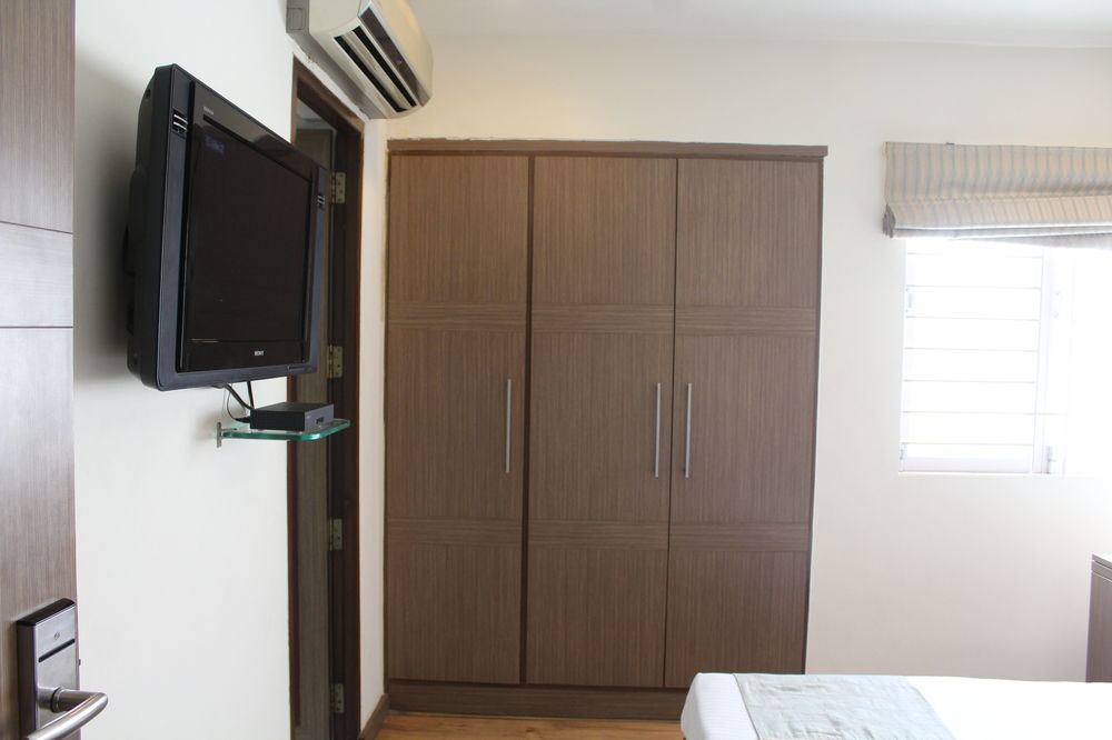 The Lotus Apartment Hotel, Venkatraman Street Madrás Exterior foto