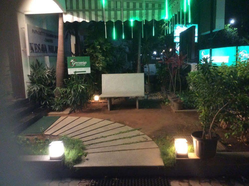 The Lotus Apartment Hotel, Venkatraman Street Madrás Exterior foto